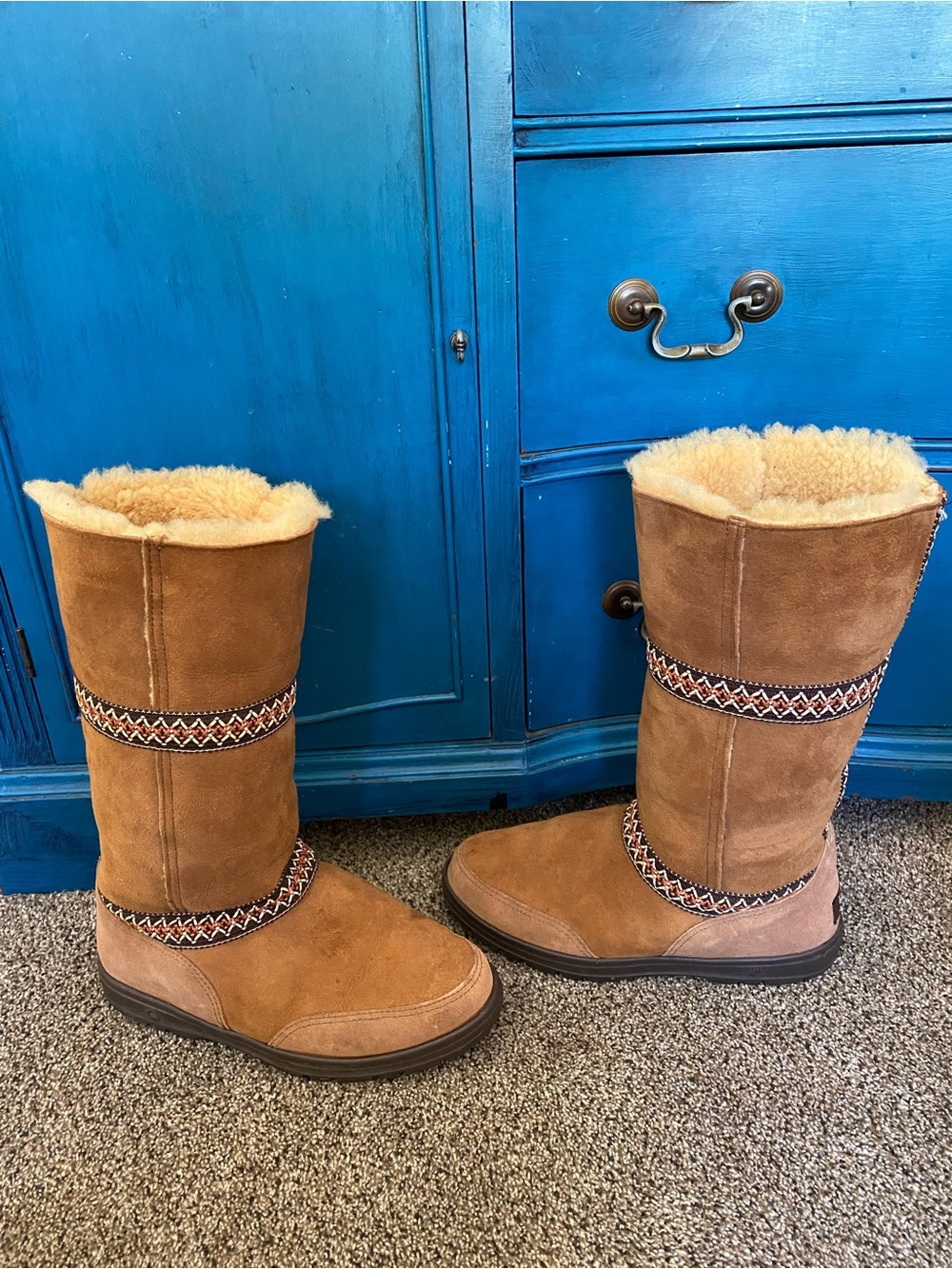 Women’s Tall Size 8 Ugg Boots